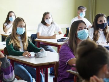 Otevření škol a distanční výuka