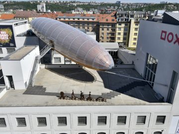 Centrum současného umění DOX představuje v pořadu SLEDUJEME! Iniciativu Sníh