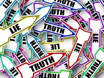 Dunning-Krugerův efekt 7 fází zkresleného sebehodnocení a jak se s ním vyrovnat